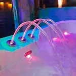 Fraisier, Love Room Valenciennes Avec Spa Privatif * Querenaing